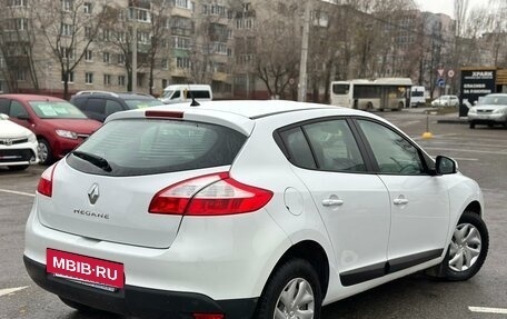 Renault Megane III, 2013 год, 899 000 рублей, 4 фотография