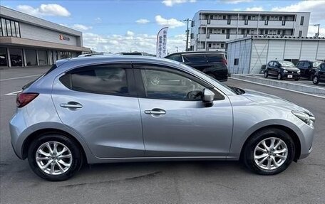 Mazda Demio III (DE), 2014 год, 880 000 рублей, 6 фотография