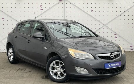 Opel Astra J, 2010 год, 650 000 рублей, 2 фотография