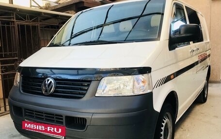 Volkswagen Transporter T5 рестайлинг, 2006 год, 1 700 000 рублей, 7 фотография