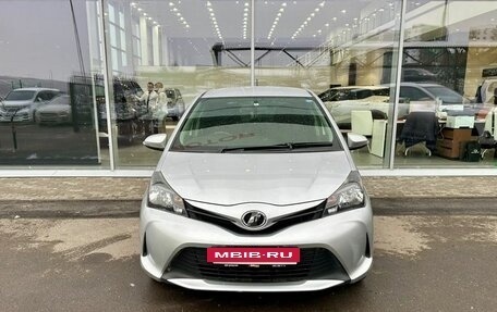 Toyota Vitz, 2015 год, 870 000 рублей, 2 фотография