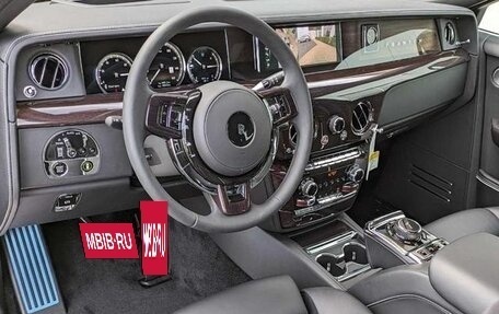 Rolls-Royce Phantom VIII, 2024 год, 81 790 000 рублей, 14 фотография