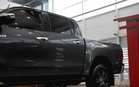 Toyota Hilux VIII, 2023 год, 7 850 000 рублей, 7 фотография