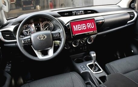 Toyota Hilux VIII, 2023 год, 7 850 000 рублей, 19 фотография