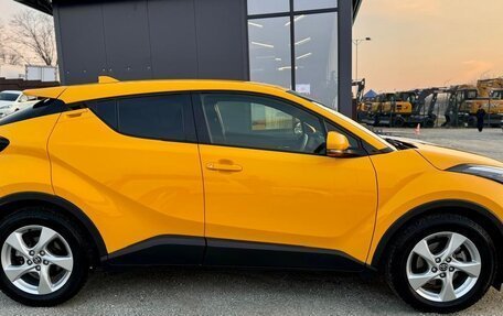 Toyota C-HR I рестайлинг, 2019 год, 1 900 000 рублей, 9 фотография