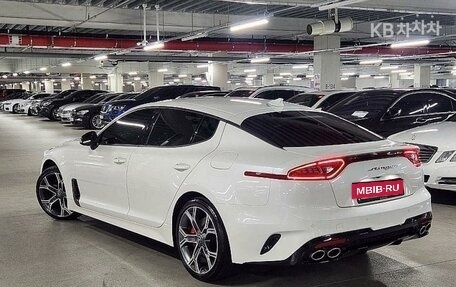 KIA Stinger I, 2020 год, 2 200 000 рублей, 4 фотография