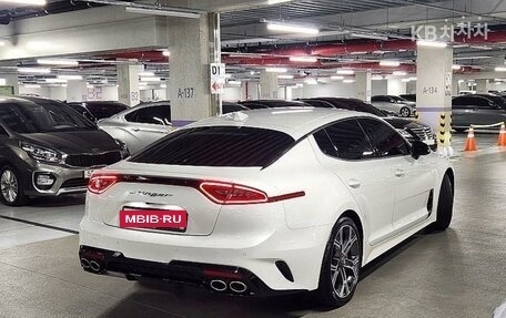 KIA Stinger I, 2020 год, 2 200 000 рублей, 6 фотография