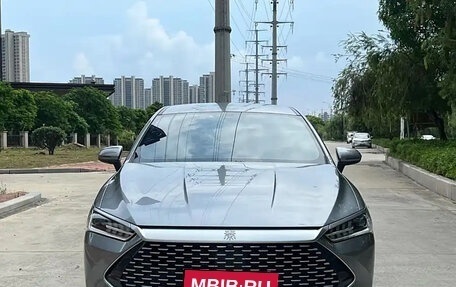 BYD Qin, 2021 год, 1 300 000 рублей, 2 фотография