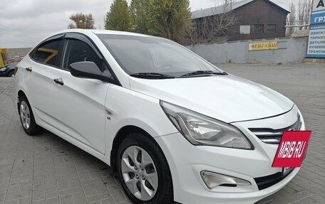 Hyundai Solaris II рестайлинг, 2014 год, 870 000 рублей, 2 фотография