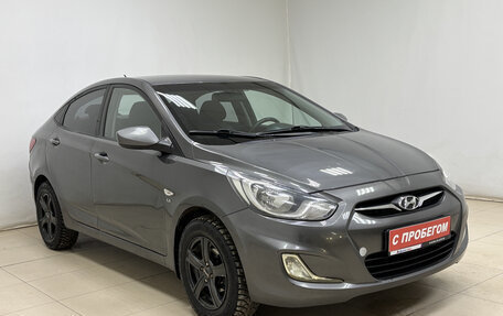 Hyundai Solaris II рестайлинг, 2013 год, 870 000 рублей, 3 фотография