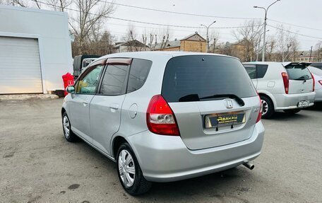 Honda Fit III, 2002 год, 819 000 рублей, 8 фотография