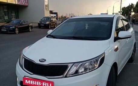 KIA Rio III рестайлинг, 2013 год, 905 000 рублей, 2 фотография