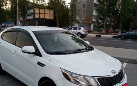 KIA Rio III рестайлинг, 2013 год, 905 000 рублей, 1 фотография