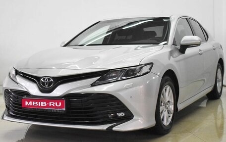 Toyota Camry, 2020 год, 3 100 000 рублей, 1 фотография