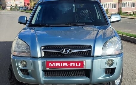 Hyundai Tucson III, 2008 год, 985 000 рублей, 1 фотография