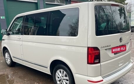 Volkswagen Caravelle T6 рестайлинг, 2021 год, 6 900 000 рублей, 7 фотография