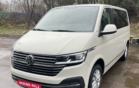 Volkswagen Caravelle T6 рестайлинг, 2021 год, 6 900 000 рублей, 2 фотография