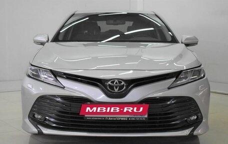 Toyota Camry, 2020 год, 3 100 000 рублей, 2 фотография