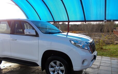 Toyota Land Cruiser Prado 150 рестайлинг 2, 2016 год, 4 500 000 рублей, 2 фотография