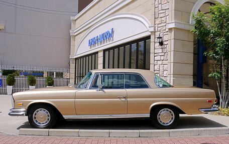 Mercedes-Benz W111, 1970 год, 12 550 000 рублей, 3 фотография