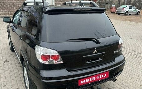 Mitsubishi Outlander III рестайлинг 3, 2007 год, 750 000 рублей, 3 фотография