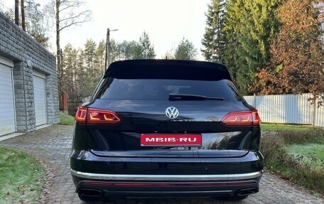 Volkswagen Touareg III, 2018 год, 5 490 000 рублей, 4 фотография