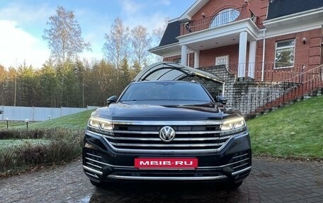 Volkswagen Touareg III, 2018 год, 5 490 000 рублей, 8 фотография