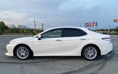 Toyota Camry, 2021 год, 3 790 000 рублей, 8 фотография