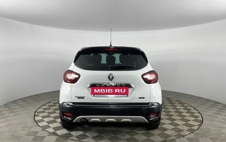 Renault Kaptur I рестайлинг, 2018 год, 1 799 000 рублей, 6 фотография