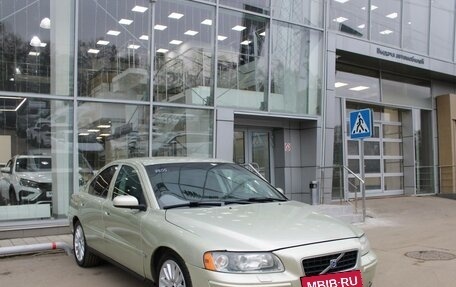 Volvo S60 III, 2004 год, 598 000 рублей, 3 фотография