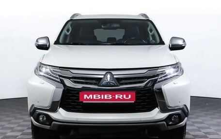 Mitsubishi Pajero Sport III рестайлинг, 2017 год, 3 349 000 рублей, 2 фотография