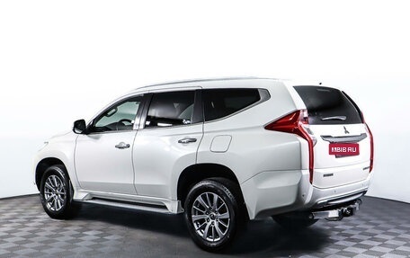 Mitsubishi Pajero Sport III рестайлинг, 2017 год, 3 349 000 рублей, 7 фотография