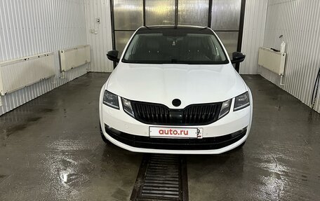 Skoda Octavia, 2017 год, 1 850 000 рублей, 2 фотография