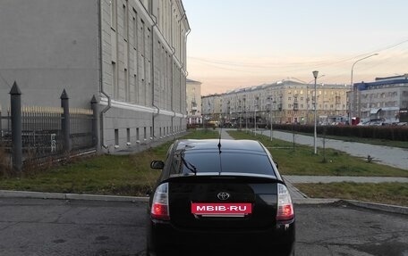 Toyota Prius, 2008 год, 900 000 рублей, 5 фотография