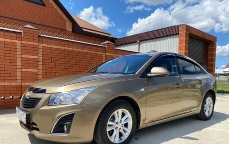 Chevrolet Cruze II, 2013 год, 910 000 рублей, 10 фотография