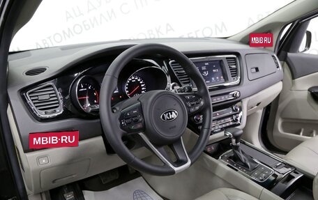 KIA Carnival III, 2018 год, 2 659 000 рублей, 6 фотография