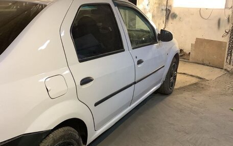 Renault Logan I, 2012 год, 550 000 рублей, 2 фотография