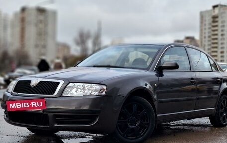 Skoda Superb III рестайлинг, 2004 год, 480 000 рублей, 3 фотография