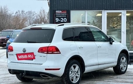 Volkswagen Touareg III, 2012 год, 2 449 000 рублей, 8 фотография