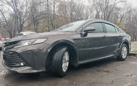 Toyota Camry, 2019 год, 3 390 000 рублей, 2 фотография