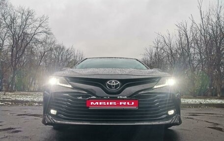 Toyota Camry, 2019 год, 3 390 000 рублей, 9 фотография