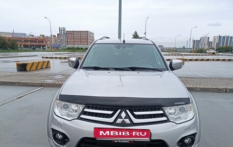 Mitsubishi Pajero Sport II рестайлинг, 2013 год, 2 350 000 рублей, 2 фотография