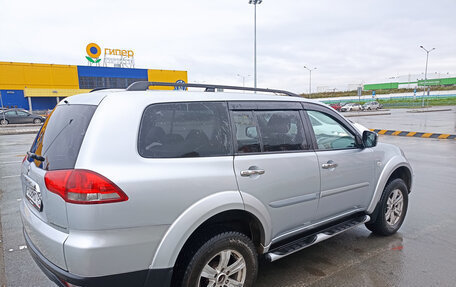 Mitsubishi Pajero Sport II рестайлинг, 2013 год, 2 350 000 рублей, 4 фотография