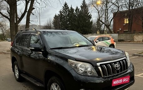 Toyota Land Cruiser Prado 150 рестайлинг 2, 2011 год, 3 000 000 рублей, 2 фотография