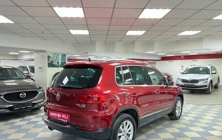 Volkswagen Tiguan I, 2011 год, 1 449 000 рублей, 2 фотография