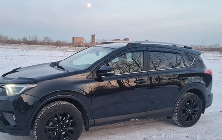 Toyota RAV4, 2018 год, 2 700 000 рублей, 14 фотография