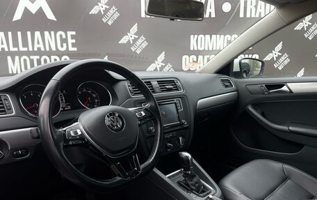 Volkswagen Jetta VI, 2017 год, 1 795 000 рублей, 12 фотография