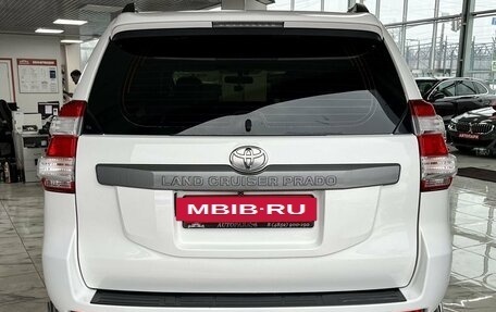 Toyota Land Cruiser Prado 150 рестайлинг 2, 2016 год, 3 499 000 рублей, 6 фотография