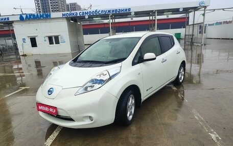 Nissan Leaf I, 2012 год, 670 000 рублей, 1 фотография