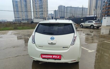 Nissan Leaf I, 2012 год, 670 000 рублей, 8 фотография